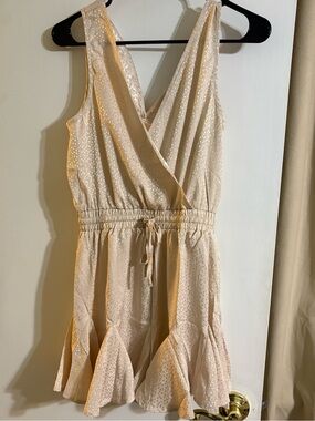 NWT Promesa Cream Dotted Romper